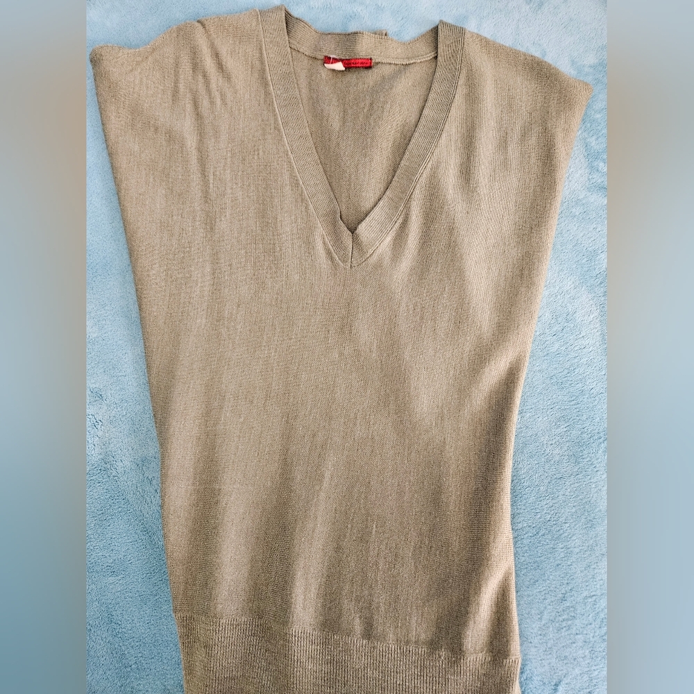Sweater - Picture 4 of 7